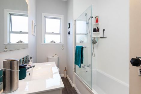 Photo of property in 14 Newcastle Terrace, Mount Albert, Auckland, 1025