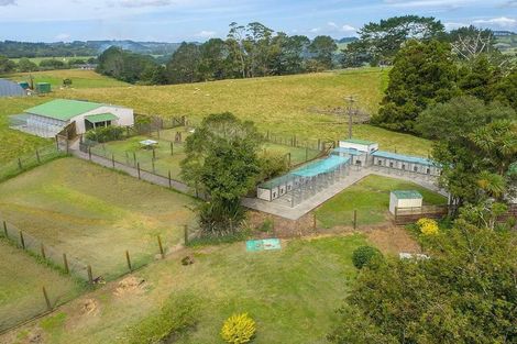 Photo of property in 88 Rapson Road, Kaukapakapa, 0871