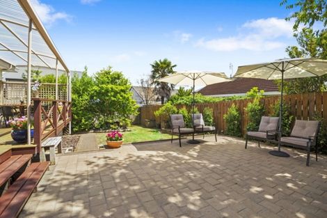 Photo of property in 2/67 Drake Street, Howick, Auckland, 2014