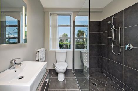 Photo of property in 2 Redcliffs View Lane, Redcliffs, Christchurch, 8081