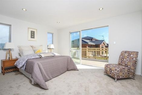 Photo of property in 73 San Valentino Drive, Henderson, Auckland, 0612