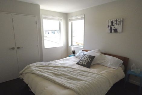 Photo of property in 15 Popokatea Drive, Takanini, 2112