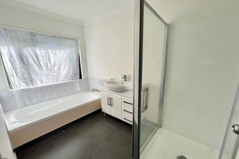 Photo of property in 146 Mahia Road, Wattle Downs, Auckland, 2103