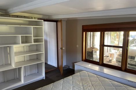 Photo of property in 18 Omokoroa Road, Omokoroa, 3114