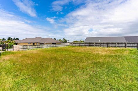 Photo of property in 36 Ocean View Rise, Ruakaka, 0116