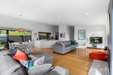 Photo of property in 24 Oxford Street, Whakapirau, Maungaturoto, 0583