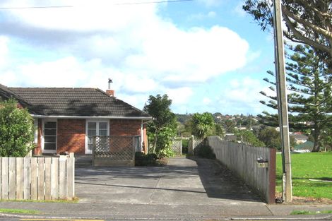 Photo of property in 652 Te Atatu Road, Te Atatu Peninsula, Auckland, 0610