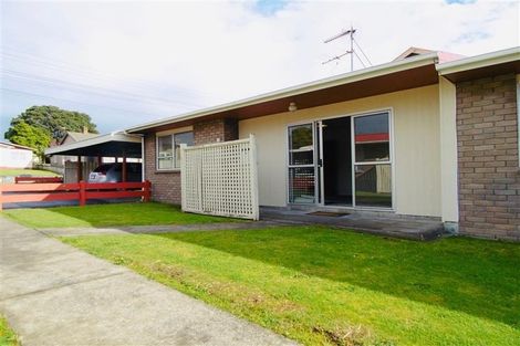 Photo of property in 82 Hine Street, New Plymouth, 4310