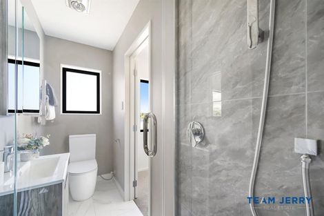 Photo of property in 1/32 Sunlands Drive, Manurewa, Auckland, 2102