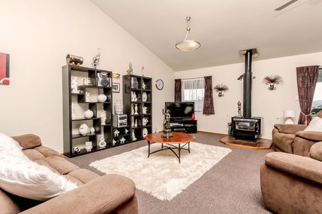 Photo of property in 81 Garton Drive, Massey, Auckland, 0614