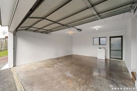 Photo of property in 1/32 Blockhouse Bay Road, Avondale, Auckland, 1026