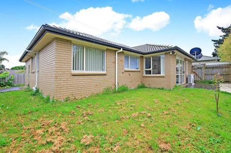 Photo of property in 8 Richard Halse Drive, Manurewa, Auckland, 2105
