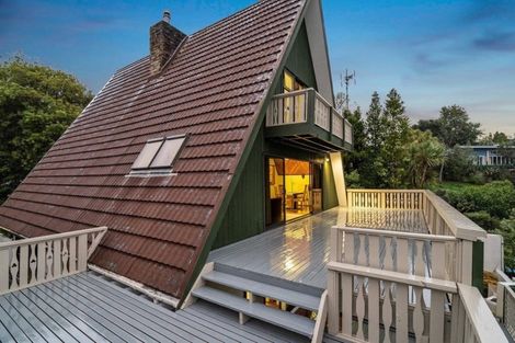 Photo of property in 4 Puketaha Road, Swanson, Auckland, 0816