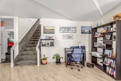 Photo of property in 7 Mermaid Place, Whitianga, 3510