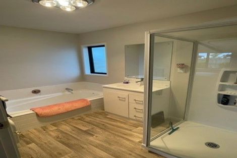 Photo of property in 32a Bradbury Avenue, Rolleston, 7614