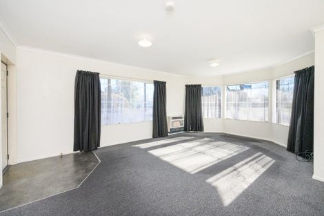Photo of property in 714 Pioneer Highway, Takaro, Palmerston North, 4412
