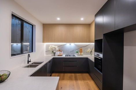 Photo of property in 6d Raeben Avenue, Hillcrest, Auckland, 0627