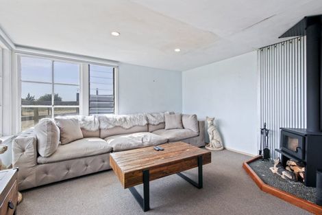 Photo of property in 30 Holton Road, Amberley, 7481