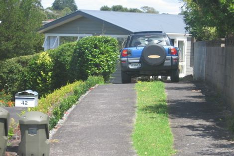 Photo of property in 42 Fowler Street, Northcote, Auckland, 0627