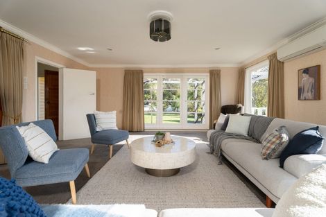 Photo of property in 1 Tainui Terrace, Tawa, Wellington, 5028