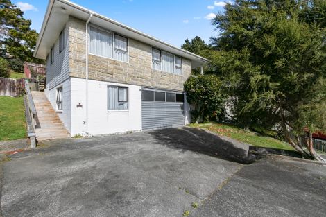 Photo of property in 110 Holborn Drive, Stokes Valley, Lower Hutt, 5019