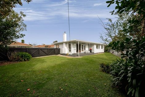 Photo of property in 98 Maxwells Line, Awapuni, Palmerston North, 4412
