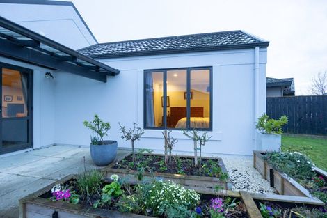Photo of property in 77 Meridian Grove, Kelvin Grove, Palmerston North, 4414