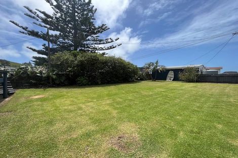 Photo of property in 221 Oakura Road, Oakura, Hikurangi, 0184