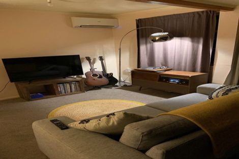 Photo of property in 79 Awaroa Road, Sunnyvale, Auckland, 0612