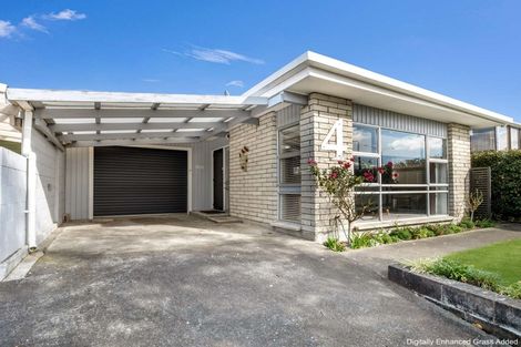 Photo of property in 2 Langley Avenue, Milson, Palmerston North, 4414