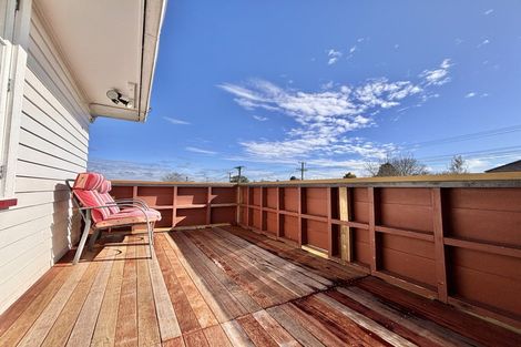 Photo of property in 40 Strid Road, Te Atatu South, Auckland, 0610