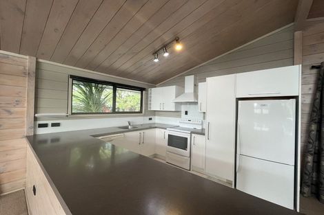 Photo of property in 112 Heta Road, Highlands Park, New Plymouth, 4312