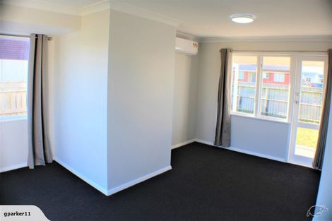 Photo of property in 10 Matipo Street, Castlecliff, Whanganui, 4501