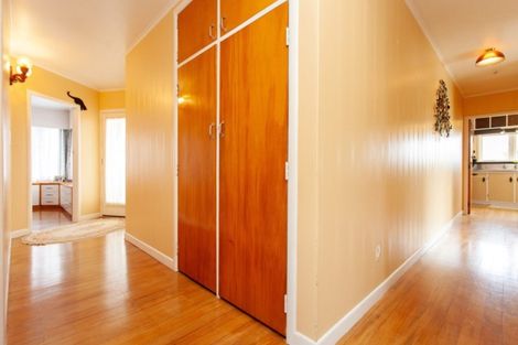 Photo of property in 8 Reid Drive, Putaruru, 3411