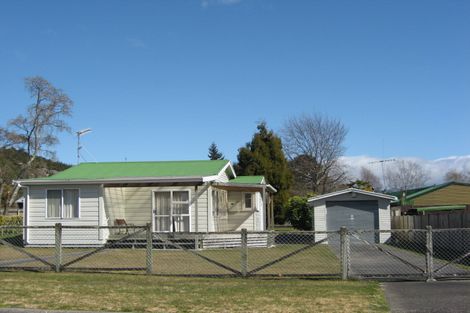 Photo of property in 3 Arataha Street, Motuoapa, 3382