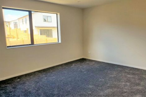 Photo of property in 16d Kaimai Avenue, Massey, Auckland, 0614