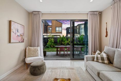 Photo of property in 64 Glidepath Road, Hobsonville, Auckland, 0616