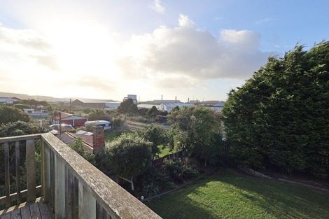 Photo of property in 23 Blackwater Street, Bluff, 9814