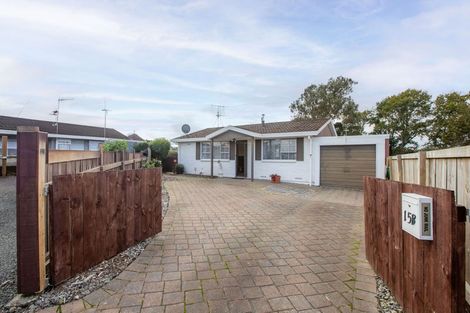 Photo of property in 15b Sandalwood Drive, Dinsdale, Hamilton, 3204