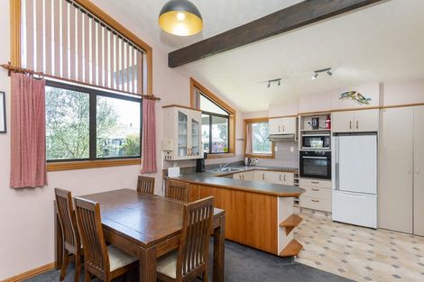 Photo of property in 16 Campion Road, Riverdale, Gisborne, 4010