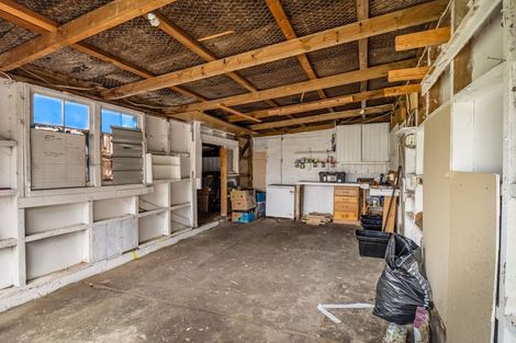 Photo of property in 72 Manuka Street, Castlecliff, Whanganui, 4501