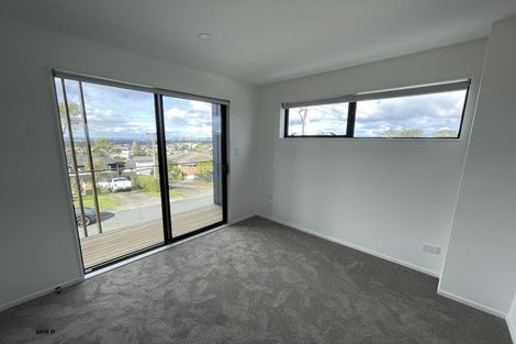 Photo of property in 13a Glendhu Road, Bayview, Auckland, 0629