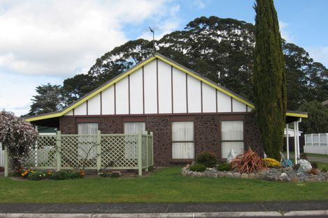 Photo of property in 66 Catherine Crescent, Whitianga, 3510