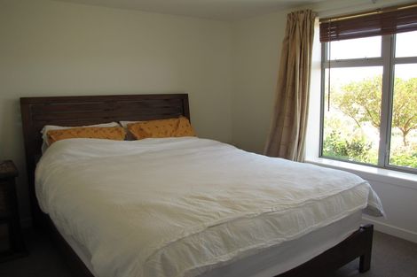 Photo of property in 43 Bedford Street, Northland, Wellington, 6012