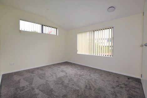 Photo of property in 71a Fruitvale Road, New Lynn, Auckland, 0600