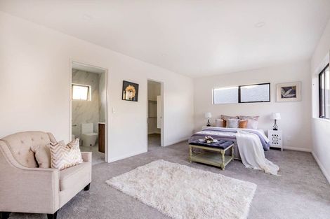 Photo of property in 2 Celestial Crescent, Orewa, 0931