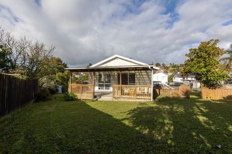 Photo of property in 115 Athena Drive, Totara Vale, Auckland, 0629