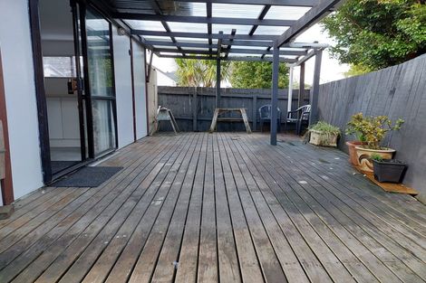 Photo of property in 2/328 East Coast Road, Sunnynook, Auckland, 0632