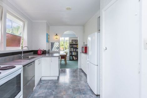 Photo of property in 5 Parera Grove, Heretaunga, Upper Hutt, 5018