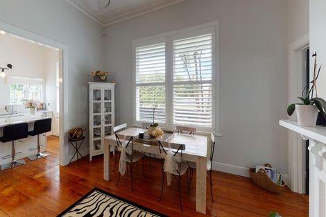 Photo of property in 24 Brassey Road, Saint Johns Hill, Whanganui, 4500